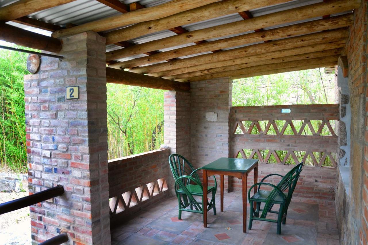 La Toma Complejo De Montana - Cabanas Y Habitaciones En Hosteria Mina Clavero Ngoại thất bức ảnh