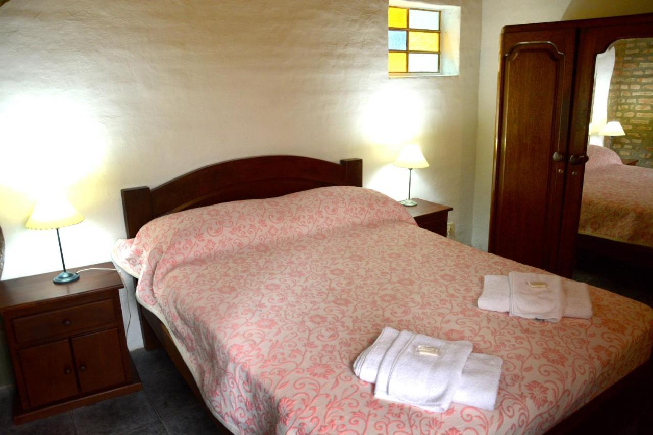 La Toma Complejo De Montana - Cabanas Y Habitaciones En Hosteria Mina Clavero Ngoại thất bức ảnh