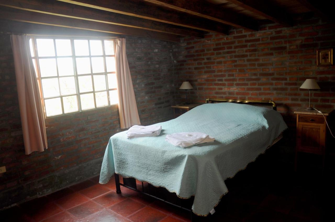 La Toma Complejo De Montana - Cabanas Y Habitaciones En Hosteria Mina Clavero Ngoại thất bức ảnh