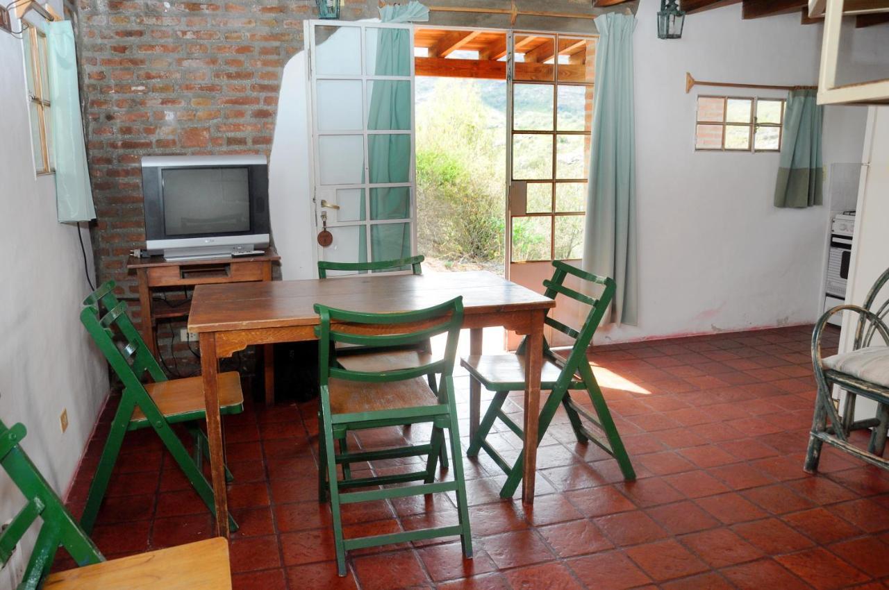 La Toma Complejo De Montana - Cabanas Y Habitaciones En Hosteria Mina Clavero Ngoại thất bức ảnh