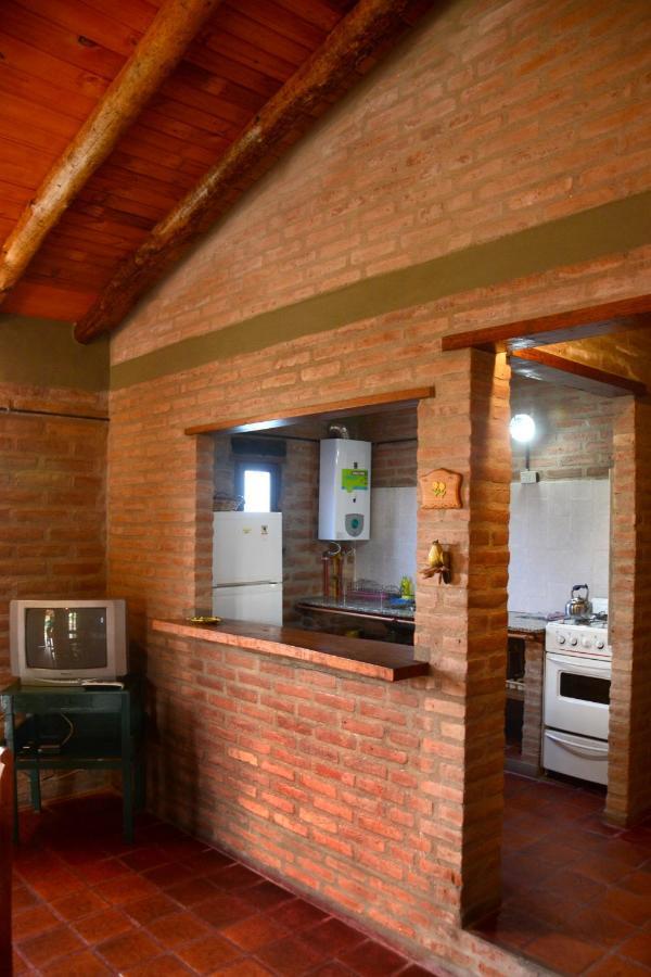 La Toma Complejo De Montana - Cabanas Y Habitaciones En Hosteria Mina Clavero Ngoại thất bức ảnh