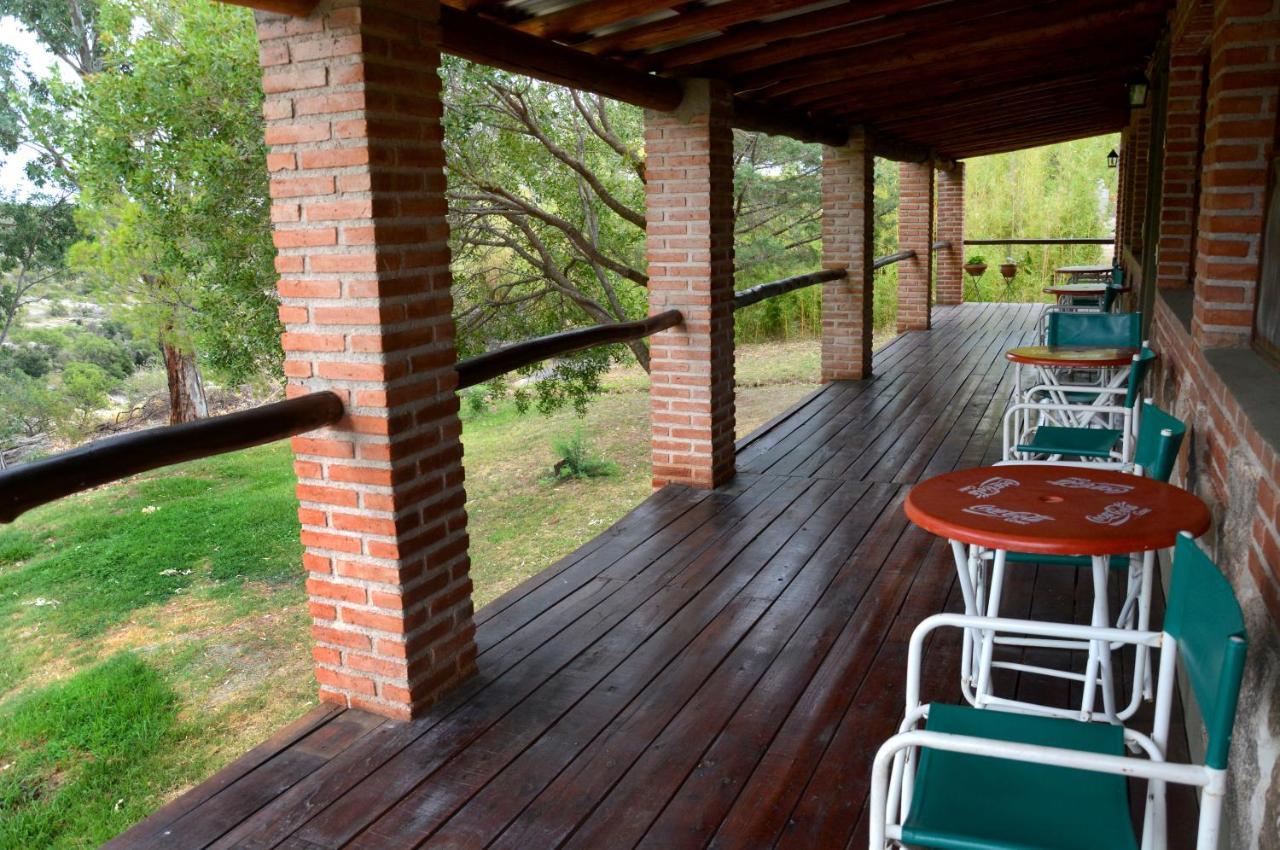 La Toma Complejo De Montana - Cabanas Y Habitaciones En Hosteria Mina Clavero Ngoại thất bức ảnh
