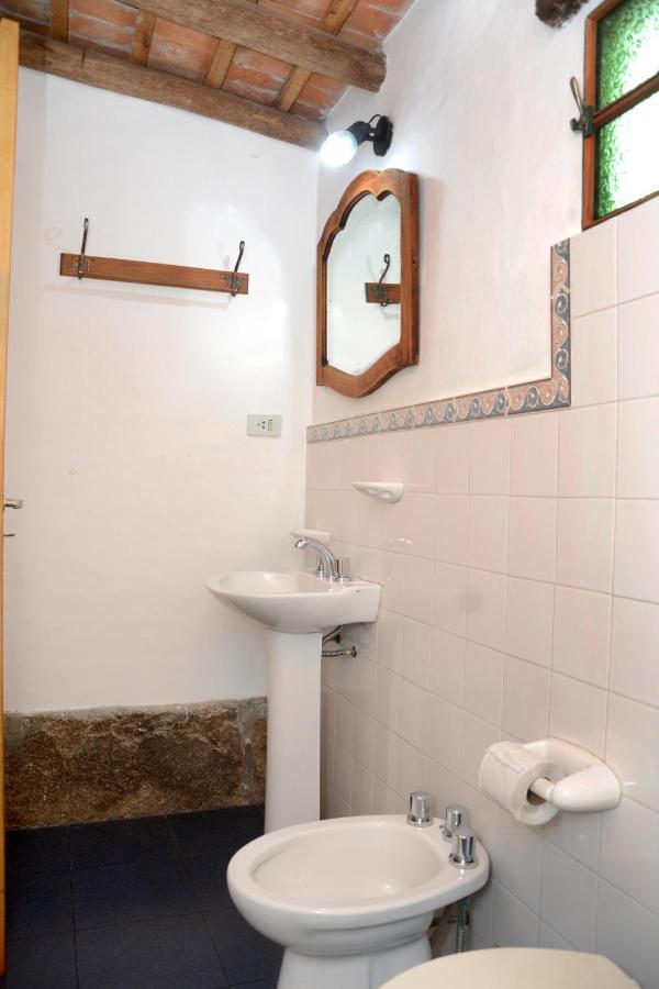 La Toma Complejo De Montana - Cabanas Y Habitaciones En Hosteria Mina Clavero Ngoại thất bức ảnh