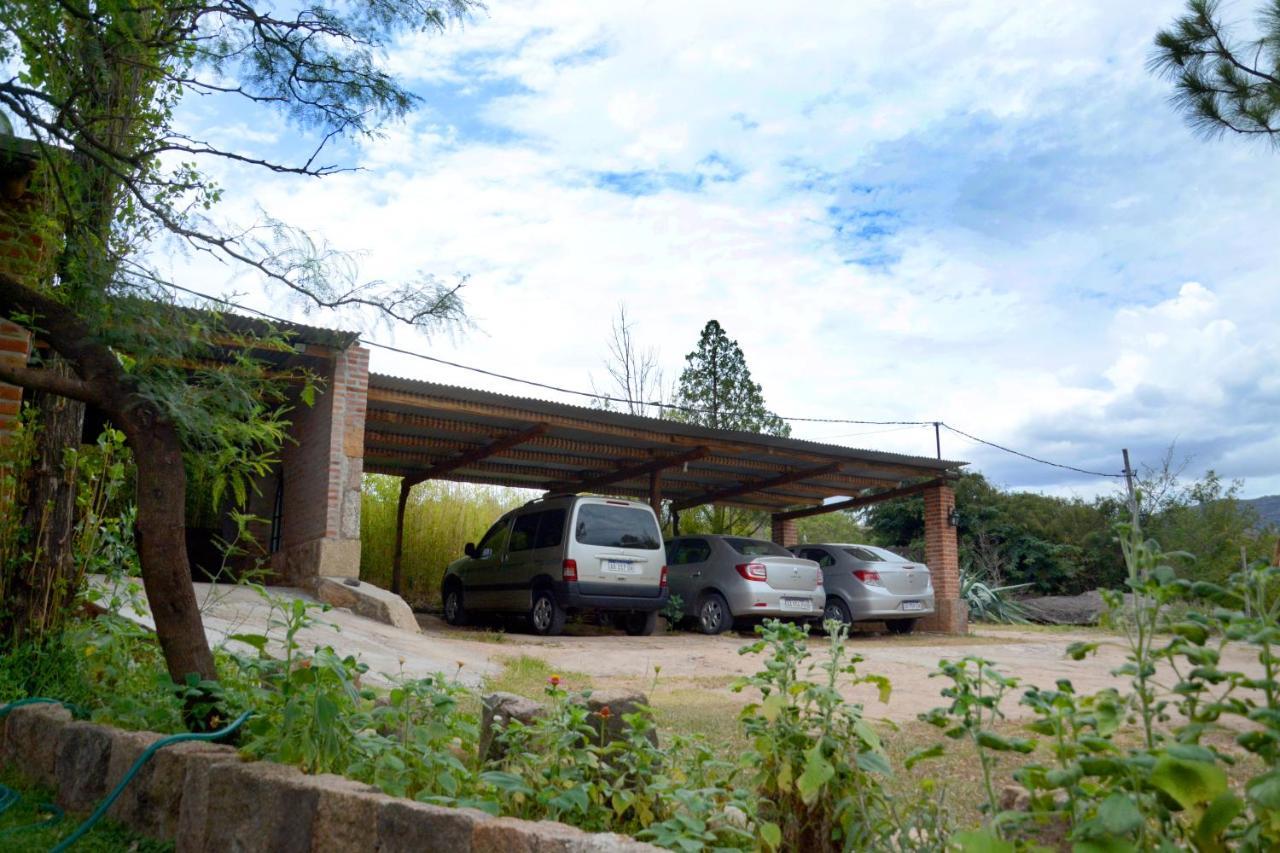 La Toma Complejo De Montana - Cabanas Y Habitaciones En Hosteria Mina Clavero Ngoại thất bức ảnh