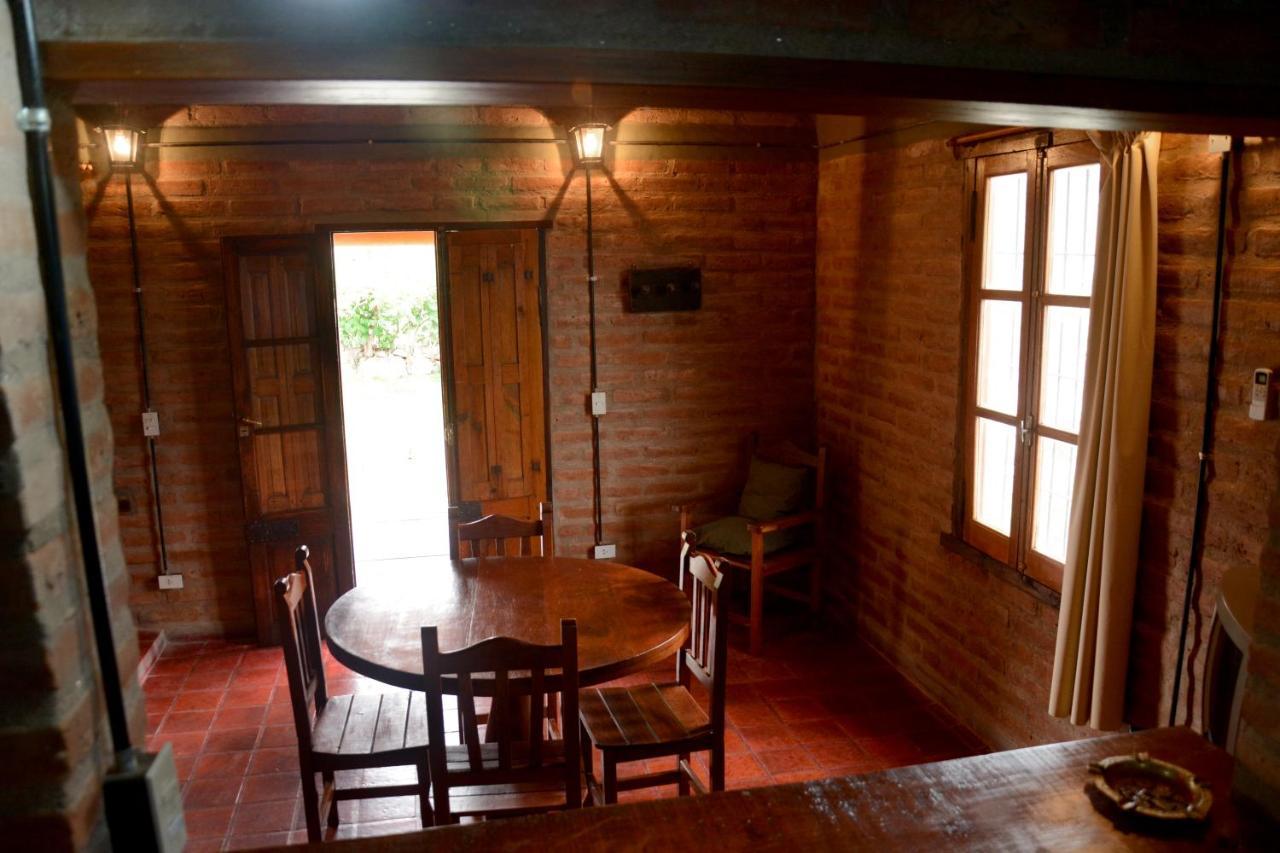 La Toma Complejo De Montana - Cabanas Y Habitaciones En Hosteria Mina Clavero Ngoại thất bức ảnh